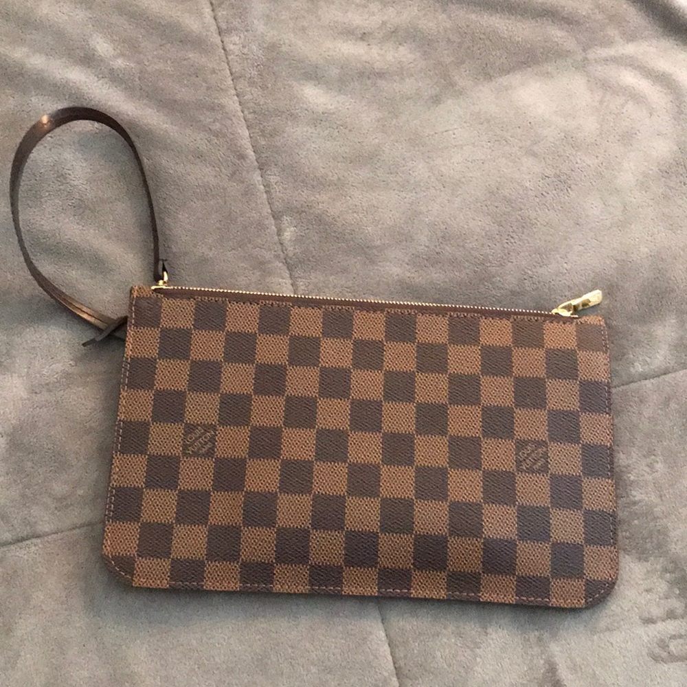 COPY - Brand new Louis Vuitton pouch! 100% authen…